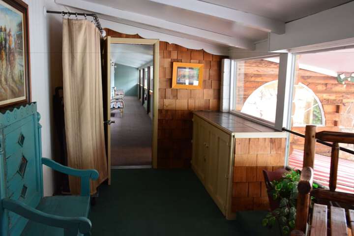 Hotel 4 of 96