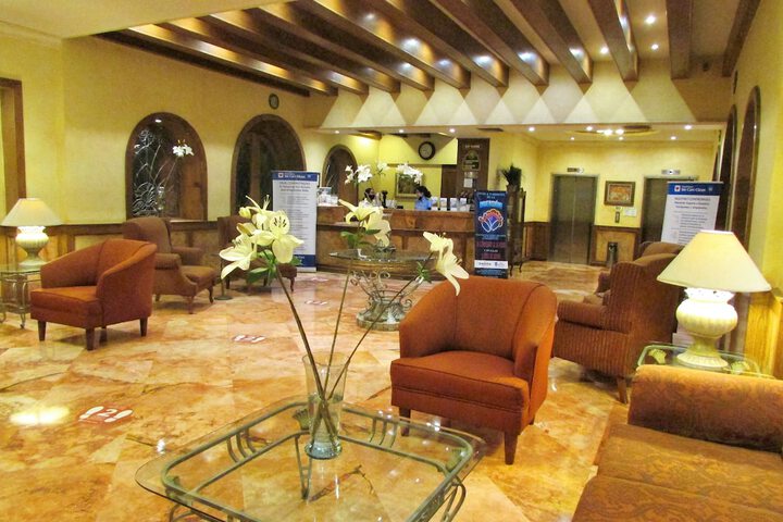 Hotel Interior 4 of 131