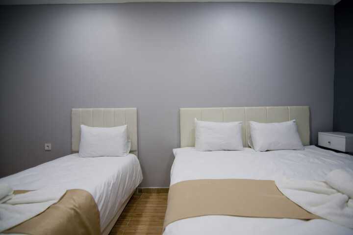 Room 68 of 83