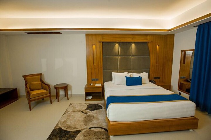 Room 28 of 62