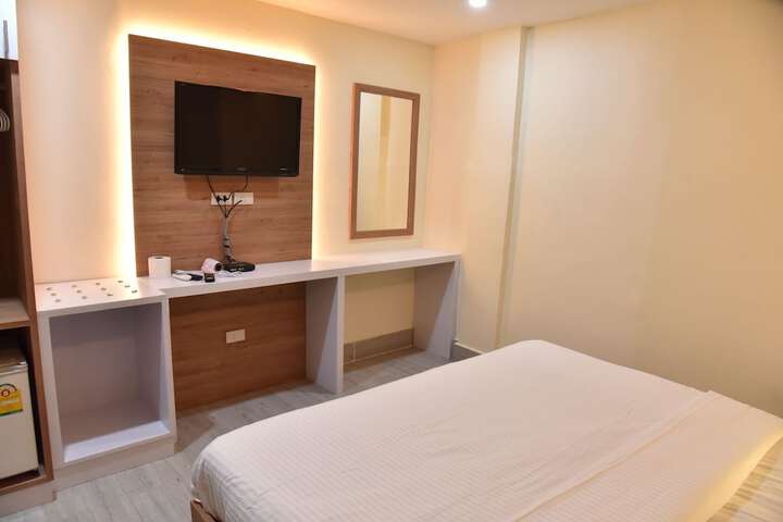 Room 15 of 41