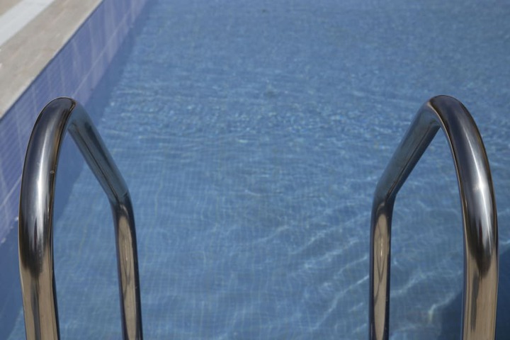Pool Hotel