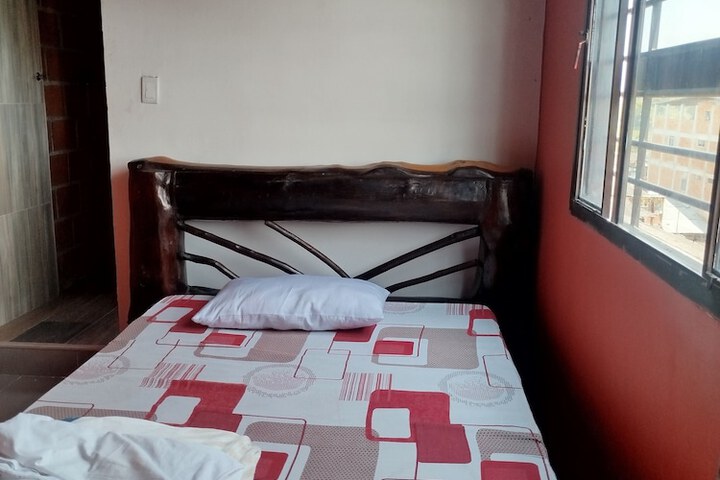 Room 5 of 15