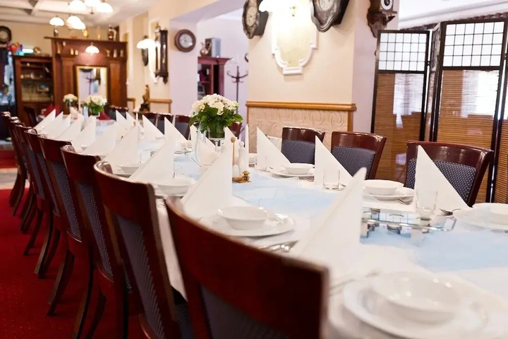 restaurant