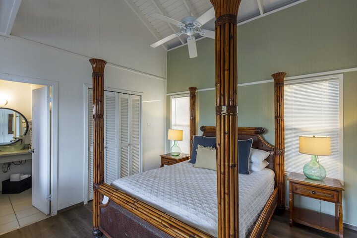 Room 21 of 122