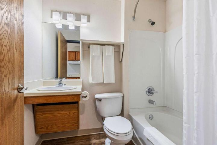 Double Accessible (6 of 24)