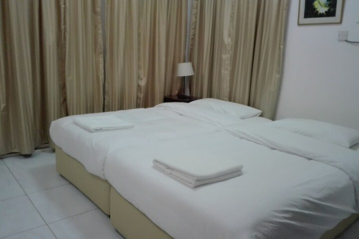 Room 4 of 53