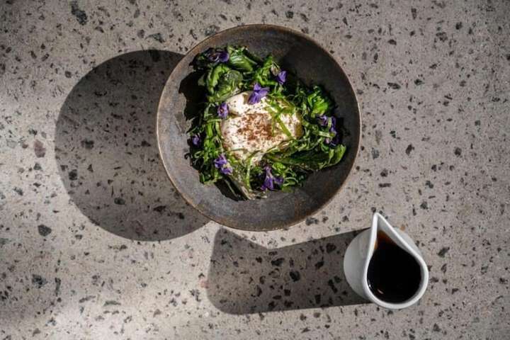 Dining 20 of 24