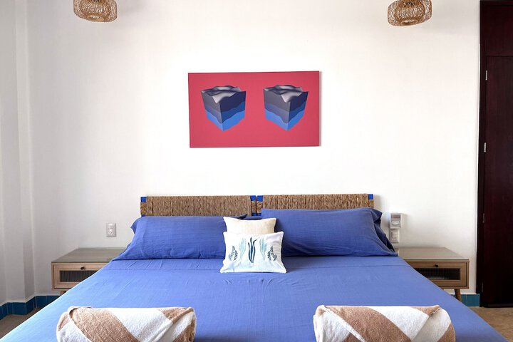 Room 12 of 34