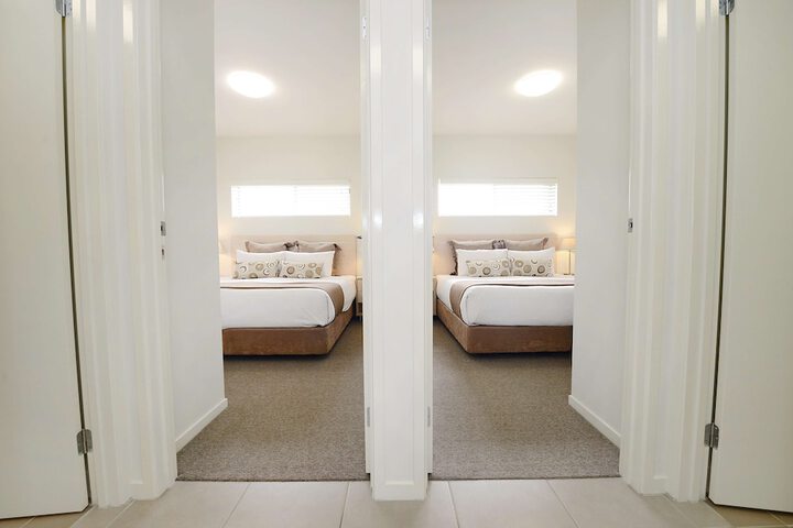 Room 18 of 48