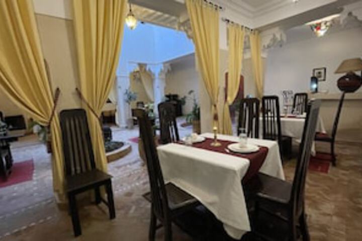 Dining 247 of 435