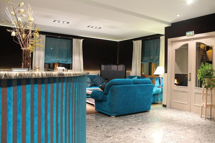 Lobby Entry