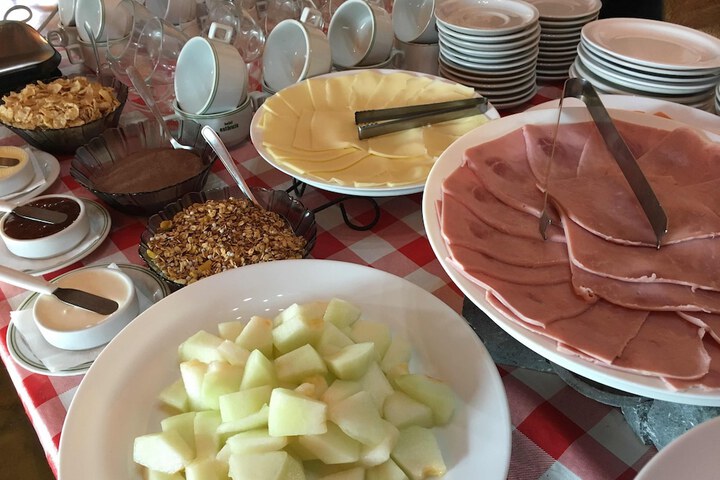 Breakfast/Coffee Service 18 of 31