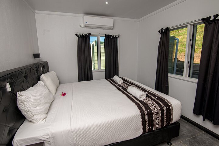 Room 3 of 63