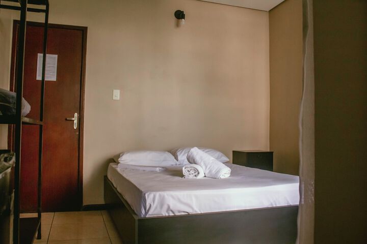 Room 6 of 20