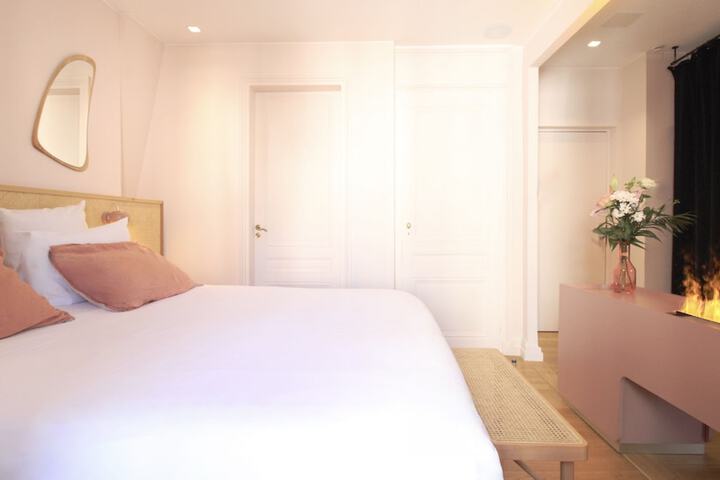 Room 361 of 780