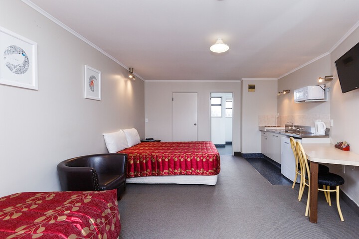Room 5 of 37