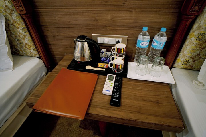 Room 13 of 30