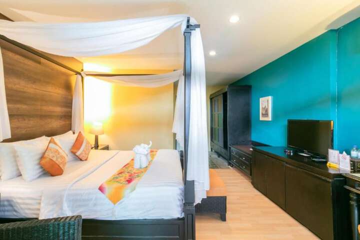 Room 27 of 124
