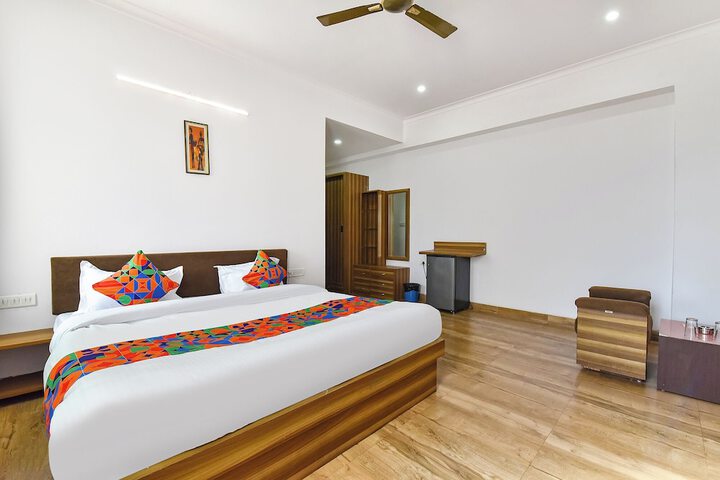 Room 10 of 41