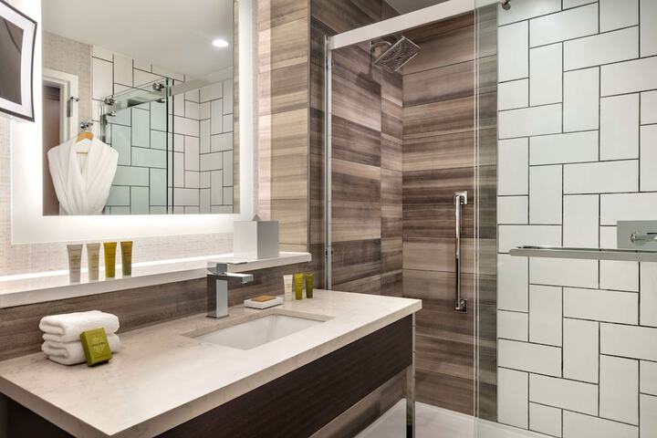 Bathroom shower