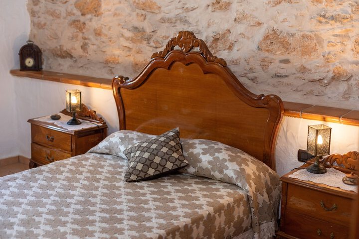 Room 4 of 42