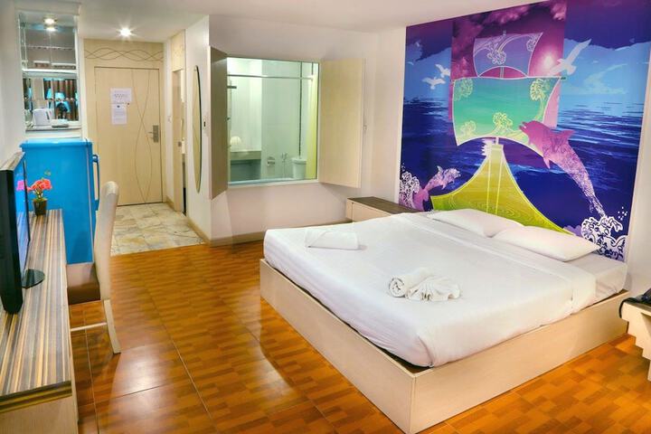 Room 14 of 147