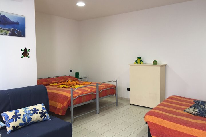 Room 9 of 39