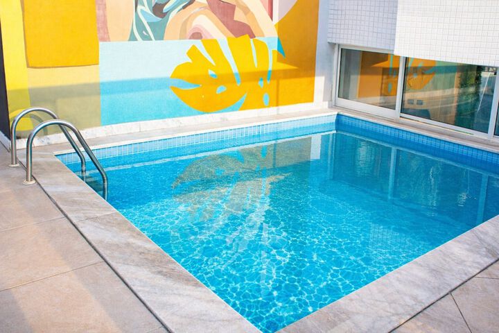 Pool 31 of 52