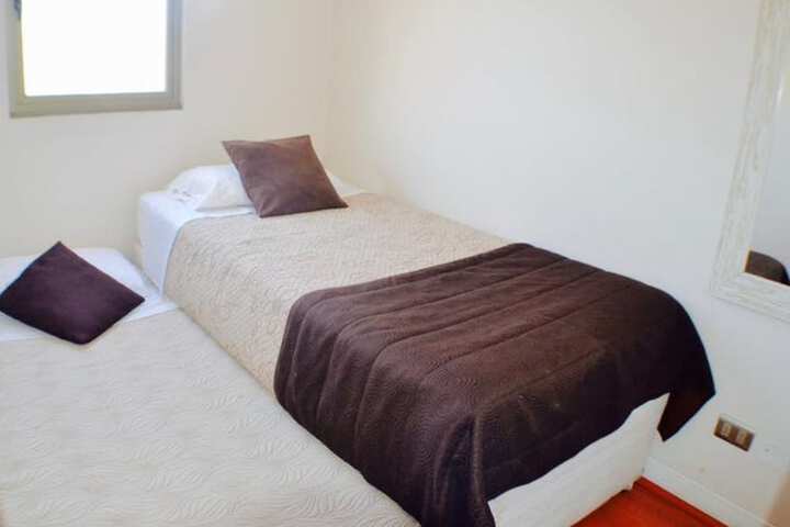Room 6 of 24