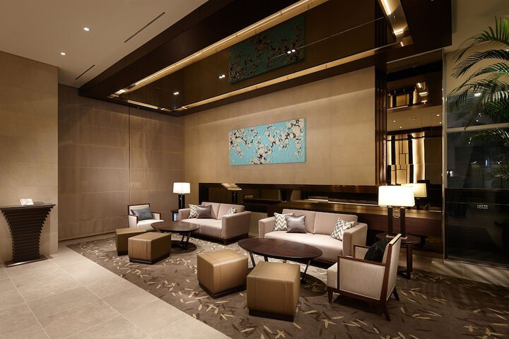 Guest Lobby