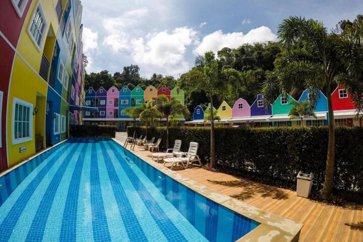 Holland Resort Phuket