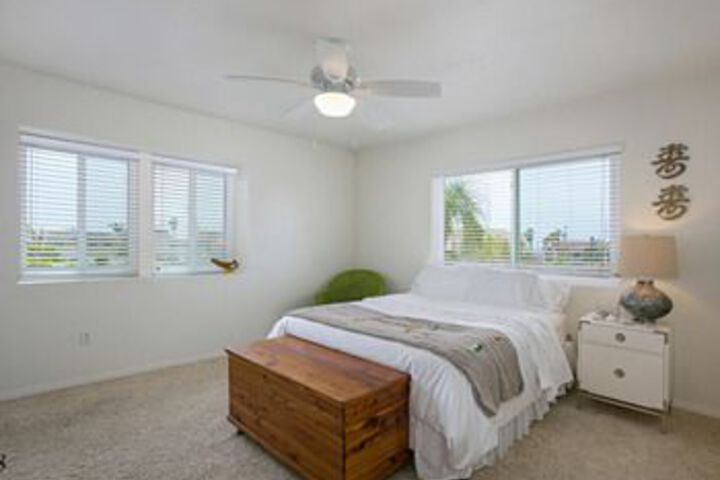 Room 11 of 24