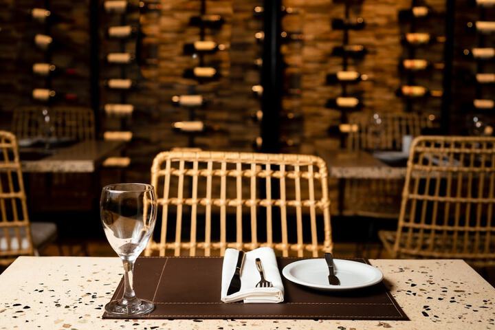 Dining 64 of 82