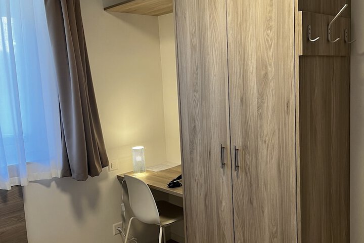 Room 13 of 47