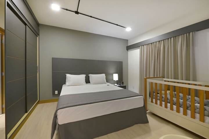 Room 9 of 96