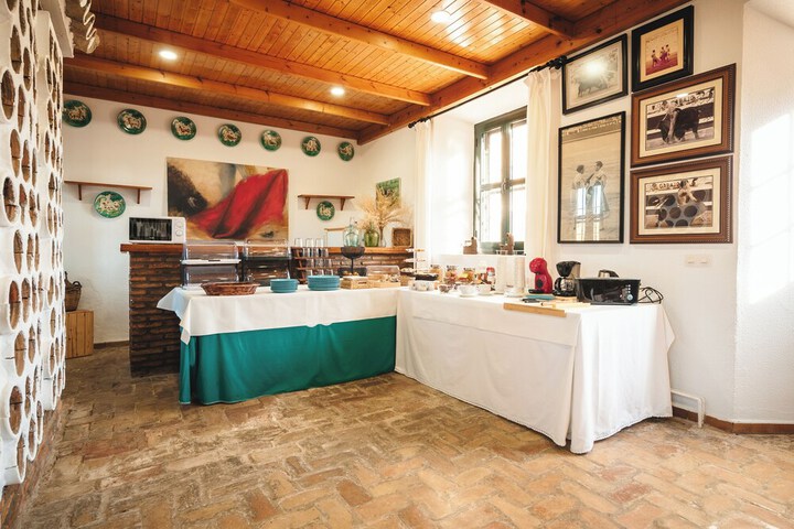 Breakfast/Coffee Service 63 of 123