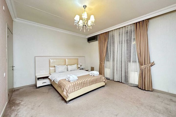 Room 7 of 52