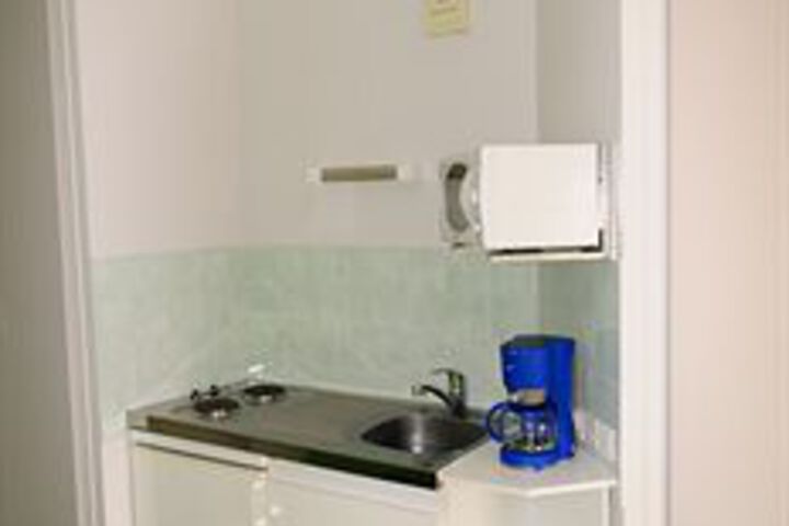 Room 12 of 17