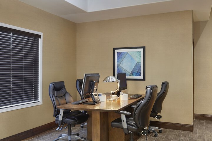 Business Center 20 of 20