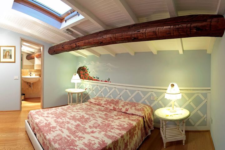 Room 13 of 63