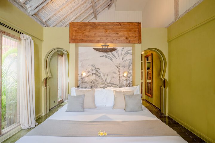 Room 3 of 43