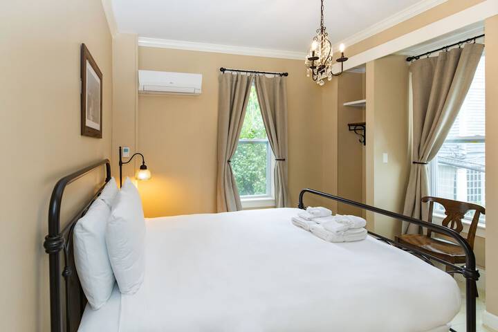 Room 10 of 39