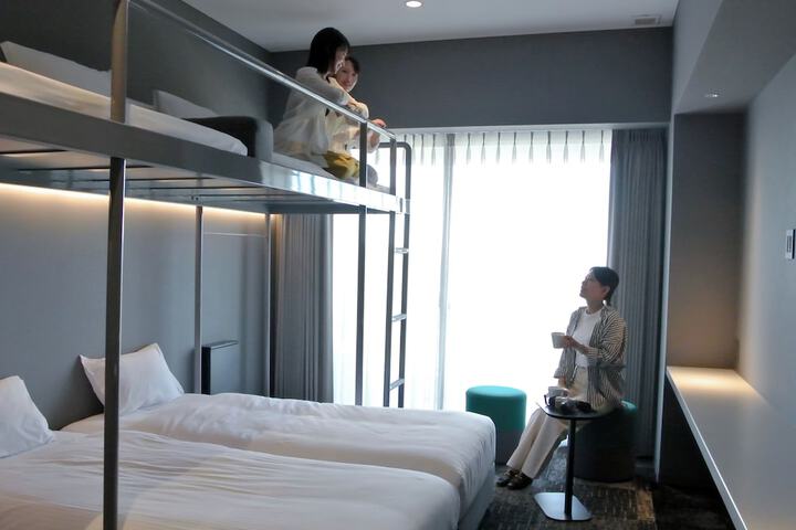 Room 11 of 84