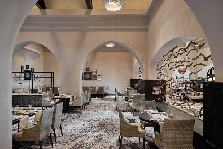 Dining 77 of 120