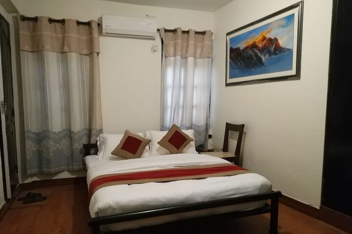 Room 28 of 50