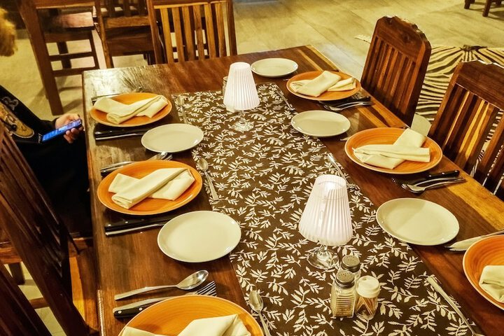 Dining 39 of 102
