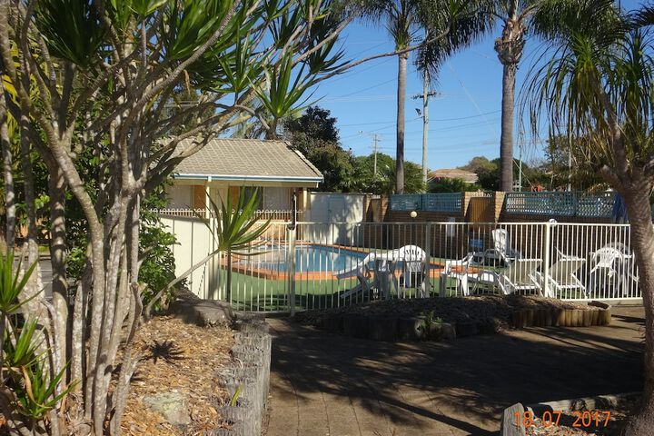 Pools & Facilities