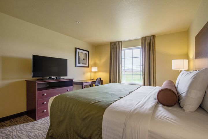 Double Accessible King Size Bed (7 of 10)