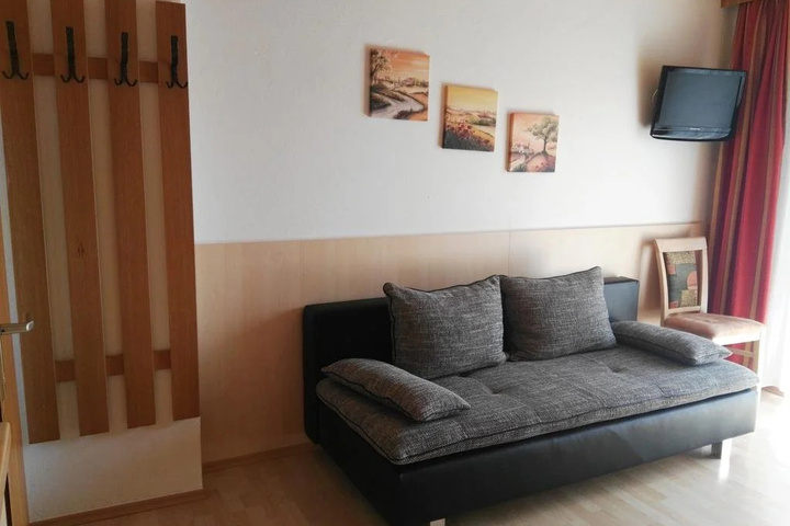 Room 3 of 17